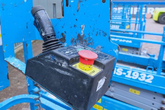 Genie GS1932 Electric, Working Height 7.8 m, 227kg Capac 4842 2013 2 Scissor Lifts image 4