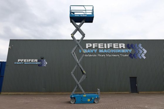Genie GS2646 Electric, Working Height 9.80m, Capacity 45 GS2646 Electric, Working Height 9.80m, Capacity 45 2013 2 Scissor...