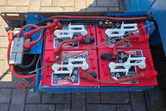 Genie GS2632 Electric, 10m Working Height, 227kg Capacit GS2632 Electric, 10m Working Height, 227kg Capacit 2015 2 Scissor...