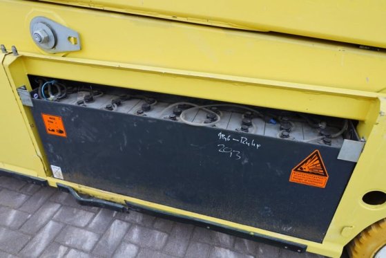 PB LIFT S195-12ES Electric, 19.6m Working Height, 700 PB LIFT S195-12ES Electric, 19.6m Working Height, 700 2015 2 Scissor...