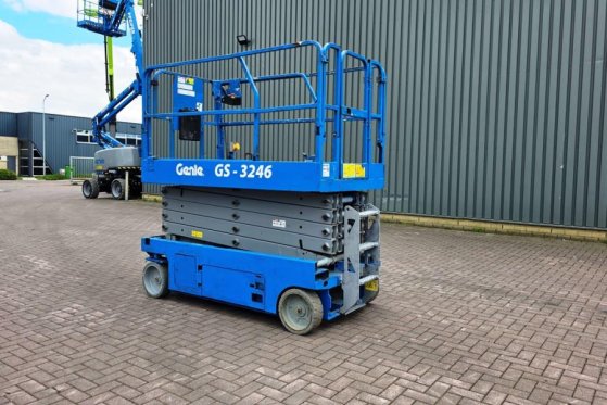 Genie GS3246 Electric, Working Height 11.75 m, 318kg Cap GS3246 Electric, Working Height 11.75 m, 318kg Cap 2015 2 image 4