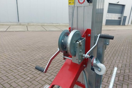 AlpLift Large 620 Material Lift, Valid inspection, *Guaran Alplift Large 620 Material Lift, Valid inspection, *Guaran 2023...