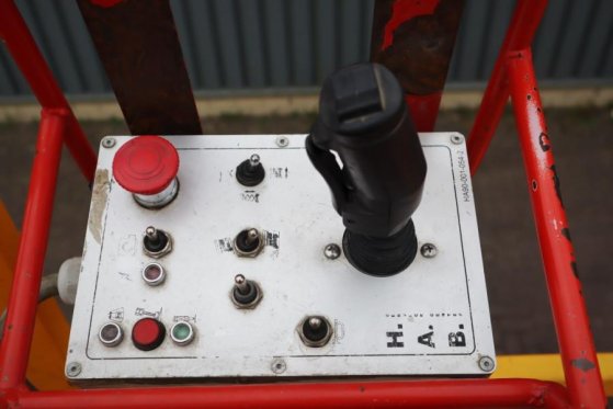HAB S195-24 D4WDS Diesel, 4x4 Drive, 19.5m Working Hei HAB S195-24 D4WDS Diesel, 4x4 Drive, 19.5m Working Hei 2011 2 Sciss...