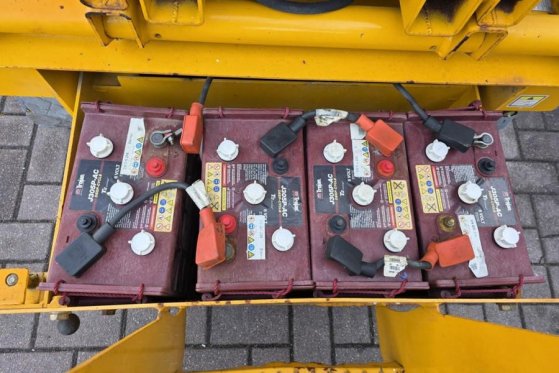 Haulotte Compact 10 Electric, 10m Working Height, 450kg Cap Haulotte Compact 10 Electric, 10m Working Height, 450kg Cap 20...