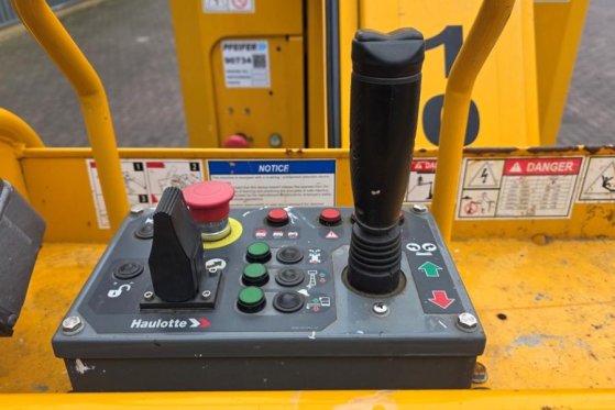 Haulotte STAR 10 Electric, 10m Working Height, 3m Reach, 20 Haulotte STAR 10 Electric, 10m Working Height, 3m Reach, 20 20...