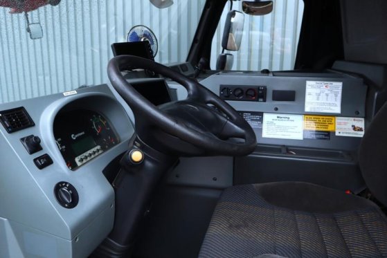 Grove GMK3060 Diesel, 6x6x6 Drive, 60t Capacity, 43m Mai GMK3060 Diesel, 6x6x6 Drive, 60t Capacity, 43m Mai 2015 2 Mobile ...