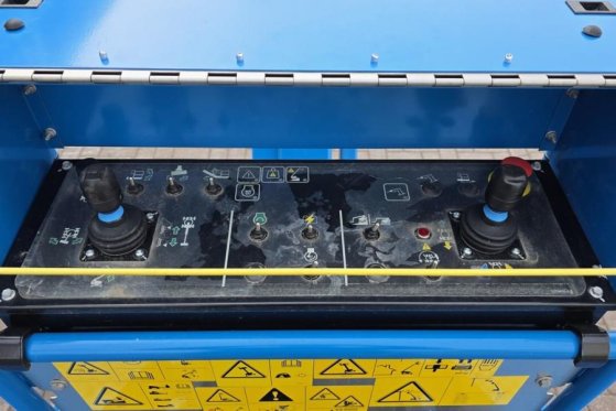 Genie S-80J Trax Valid inspection, Diesel, 4x4 Drive, 26 S-80J Trax Valid inspection, Diesel, 4x4 Drive, 26 2025 2 image 4