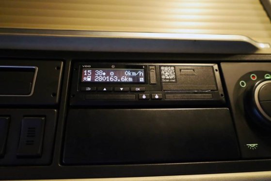 Volvo FH12 With Cormach 135t/m Crane Volvo FH12 10x4 Wit 590 2014 2 Mobile Cranes image 5