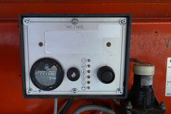 Liftlux SL205-25 D4WDS/P Diesel, 4x4 Drive, Hydraulic Deck Liftlux SL205-25 D4WDS/P Diesel, 4x4 Drive, Hydraulic Deck 2002...