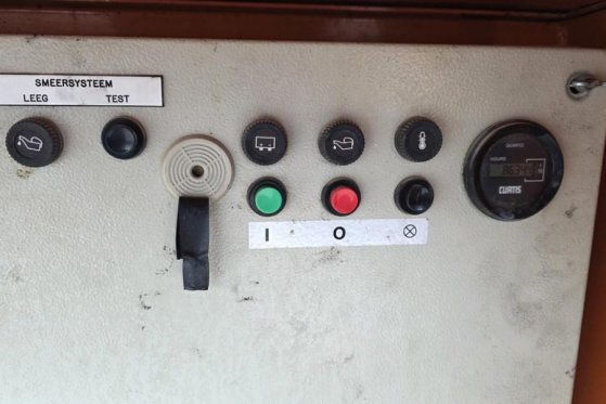 Holland Lift G-300DL30/S Diesel, 4x4x4 Drive, 33.5m Working Hei Holland lift G-300DL30/S Diesel, 4x4x4 Drive, 33.5m Workin...