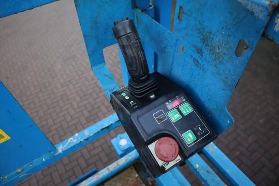 Genie GS4069DC Electric, 14m Working Height, 363kg Capac GS4069DC Electric, 14m Working Height, 363kg Capac 2014 2 Scissor...