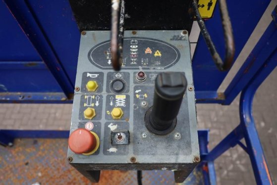 JLG 4069LE Electric, 14.2m Working Height, 360kg Capac 4069LE Electric, 14.2m Working Height, 360kg Capac 2012 2 Scissor L...