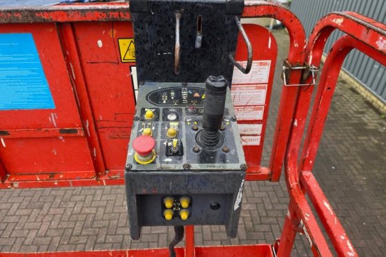 JLG 4069LE Electric, 14.2m Working Height, 360kg Capac 4069LE Electric, 14.2m Working Height, 360kg Capac 2008 2 Scissor L...