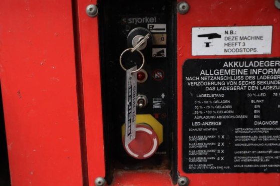 Snorkel SJ3219E Electric, 7,8m Working Height, 250kg Capac SJ3219E Electric, 7,8m Working Height, 250kg Capac 2015 2 Sciss...