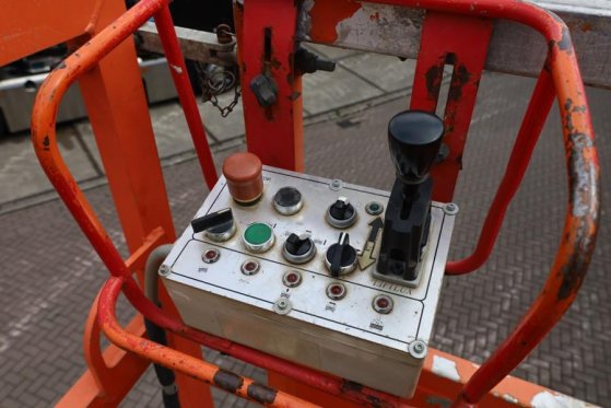 JLG 260-25 Diesel, 4x4 Drive, 9.80m Hydraulic Deck Ext 260-25 Diesel, 4x4 Drive, 9.80m Hydraulic Deck Ext 2008 2 Scissor L...