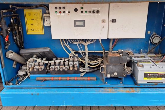 Holland Lift Megastar G320DL30 4WDS/N Diesel, 4x4x4 Drive, 34m Holland lift Megastar G320DL30 4WDS/N Diesel, 4x4x4 Drive, ...