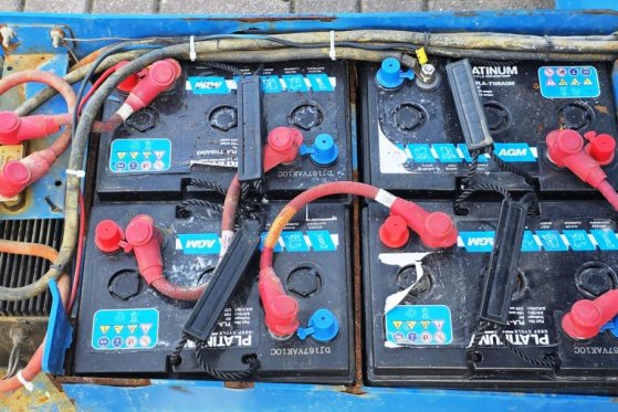 Genie GS3246 Electric, Working Height 11.75 m, 318kg Cap GS3246 Electric, Working Height 11.75 m, 318kg Cap 2013 2 Scissor...
