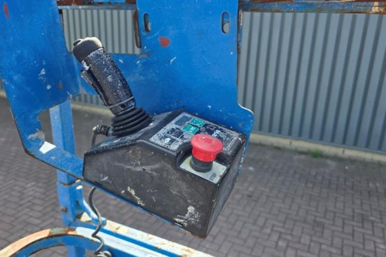 Genie GS2632 Electric, 10m Working Height, 227kg Capacit GS2632 Electric, 10m Working Height, 227kg Capacit 2015 2 Scissor...