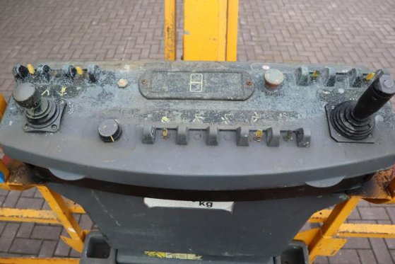 JLG 660SJC Diesel, Steel Tracks, 22.3m Working Height, 660SJC Diesel, Steel Tracks, 22.3m Working Height, 2014 2 image 5