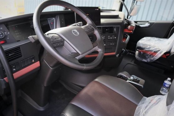 Volvo FH16 550 10x4 Valid inspection, *Guarantee! 10x4x6 590 2023 2 Mobile Cranes image 35