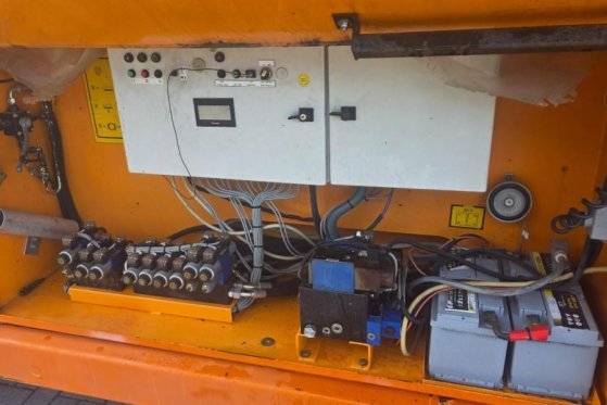 Holland Lift Megastar G320DL30-4WDS/N Diesel, 4x4x4 Drive, 34m Holland lift Megastar G320DL30-4WDS/N Diesel, 4x4x4 Drive, ...