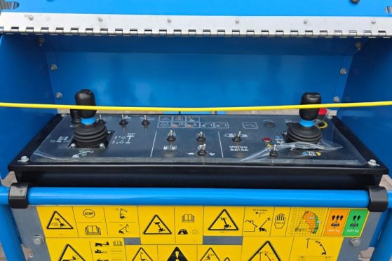 Genie S45XC Trax Valid inspection, *Guarantee! Diesel, 4 S45XC Trax Valid inspection, *Guarantee! Diesel, 4 2026 2 image 50
