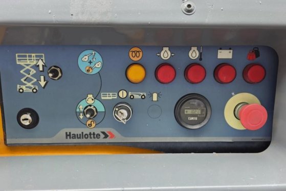 Haulotte Compact 12DX Diesel, 4x4 Drive, 12m Working Height Haulotte Compact 12DX Diesel, 4x4 Drive, 12m Working Height 20...