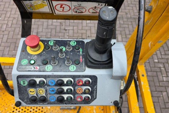 Haulotte Compact 12DX Diesel, 4x4 Drive, 12m Working Height Haulotte Compact 12DX Diesel, 4x4 Drive, 12m Working Height 20...