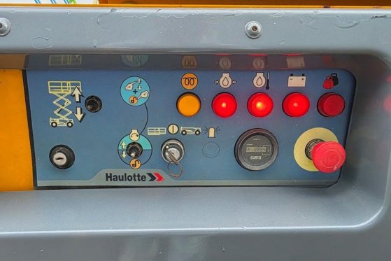Haulotte COMPACT 10DX Diesel, 4x4 Drive, 10.2m Working Heig Haulotte COMPACT 10DX Diesel, 4x4 Drive, 10.2m Working Heig 20...