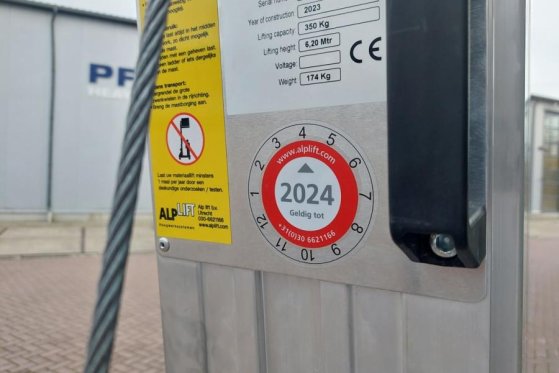 AlpLift Large 620 Material Lift, Valid inspection, *Guaran Alplift Large 620 Material Lift, Valid inspection, *Guaran 2023...