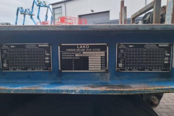 Lako SDA-434 Dutch Registration, 4 Axles, 25.5t Loading lako SDA-434 Dutch Registration, 4 Axles, 25.5t Loading 1997 2 ima...