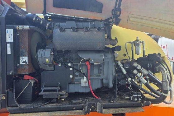 JLG 860SJ Diesel, 4x4 Drive, 28.2m Working Height, 22. 860SJ Diesel, 4x4 Drive, 28.2m Working Height, 22. 2007 2 image 6