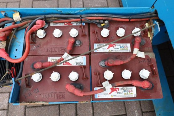 Genie GS2646 Electric, Working Height 9.80m, Capacity 45 GS2646 Electric, Working Height 9.80m, Capacity 45 2013 2 Scissor...