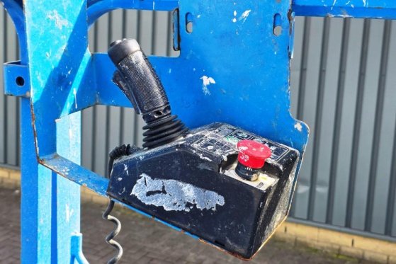 Genie GS3246 Electric, Working Height 11.75 m, 318kg Cap GS3246 Electric, Working Height 11.75 m, 318kg Cap 2013 2 Scissor...