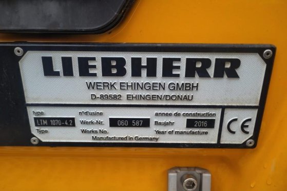 Liebherr LTM1070-4.2 Dutch Vehicle Registration, Valid Insp 683 2016 2 Mobile Cranes image 21