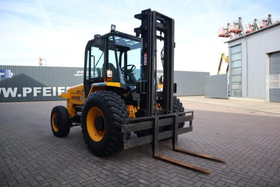 JCB 930-4 T4 Valid inspection, Diesel, 4x4 Drive, 5500 10124 2016 2 Rough Terrain Forklift image 21