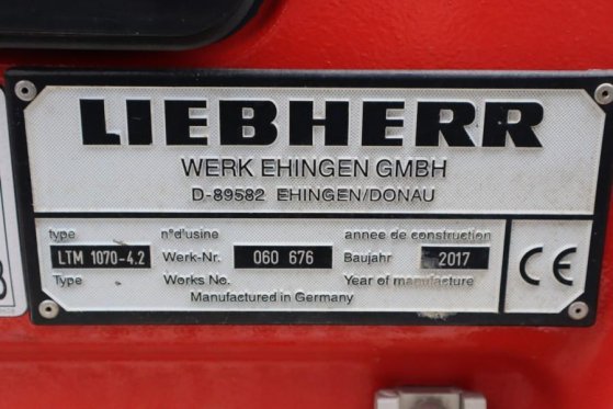 Liebherr LTM1070-4.2 Dutch Vehicle Registration, Valid Insp 683 2017 2 Mobile Cranes image 7