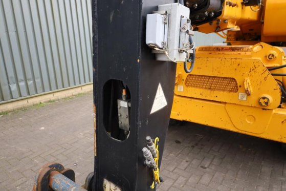 Manitou MRT2150 Privilege Diesel, 4x4 Drive And 4-Wheel St MRT2150 Privilege Diesel, 4x4 Drive And 4-Wheel St 2011 2 image 7