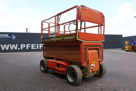 JLG 3369LE Electric, 12m Working Height, 450kg Capacit 3369LE Electric, 12m Working Height, 450kg Capacit 2008 2 Scissor L...