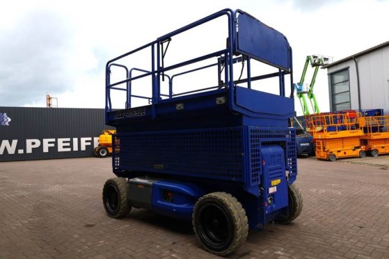 JLG 4069LE Electric, 14.2m Working Height, 360kg Capac 4069LE Electric, 14.2m Working Height, 360kg Capac 2012 2 Scissor L...
