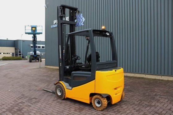 Jungheinrich EFG425K Electric, Lifting Height 7500mm, Freelift EFG425K Electric, Lifting Height 7500mm, Freelift 2015 2 Fo...