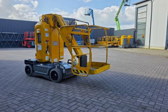 Haulotte STAR 10 Electric, 10m Working Height, 3m Reach, 20 Haulotte STAR 10 Electric, 10m Working Height, 3m Reach, 20 20...