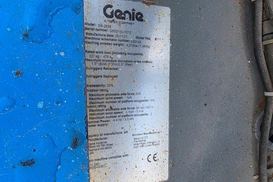 Genie GS2632 Electric, 10m Working Height, Non Marking T GS2632 Electric, 10m Working Height, Non Marking T 2011 2 Scissor...