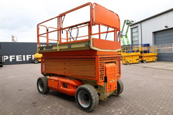 JLG M4069 Hybrid, 14.2m Working Height, 360kg Capacity M4069 Hybrid, 14.2m Working Height, 360kg Capacity 2010 2 Scissor L...