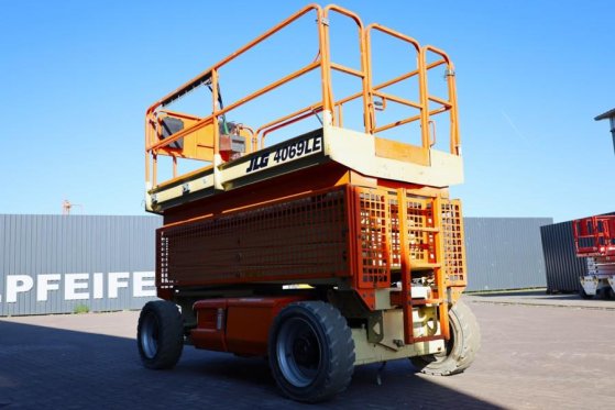 JLG M4069LE Hybrid, 14.2m Working Height, 360kg Capaci M4069LE Hybrid, 14.2m Working Height, 360kg Capaci 2012 2 Scissor L...