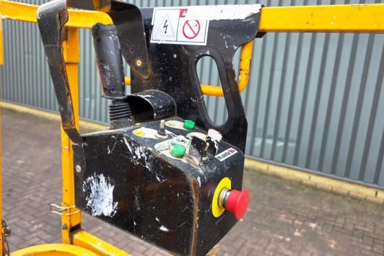 Haulotte Compact 8 Electric, 8.2m Working Height, 350kg Cap Haulotte Compact 8 Electric, 8.2m Working Height, 350kg Cap 20...