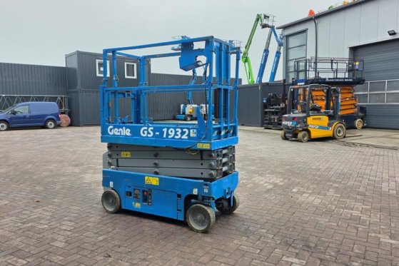 Genie GS1932 Electric, Working Height 7.8 m, 227kg Capac 4842 2013 2 Scissor Lifts image 21