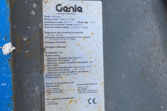 Genie GS2632 Electric, 10m Working Height, 227kg Capacit GS2632 Electric, 10m Working Height, 227kg Capacit 2011 2 Scissor...