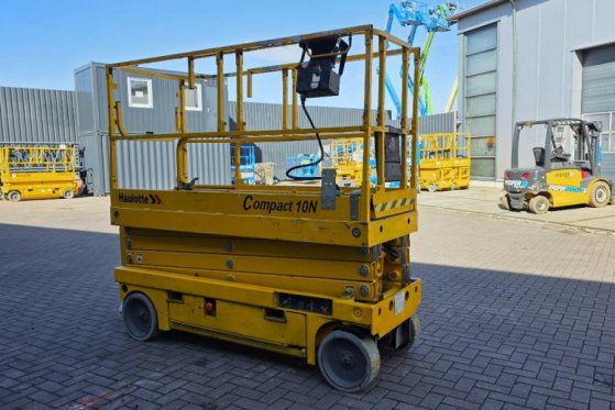 Haulotte Compact 10N Electric, 10m Working Height, 230kg Ca Haulotte Compact 10N Electric, 10m Working Height, 230kg Ca 20...