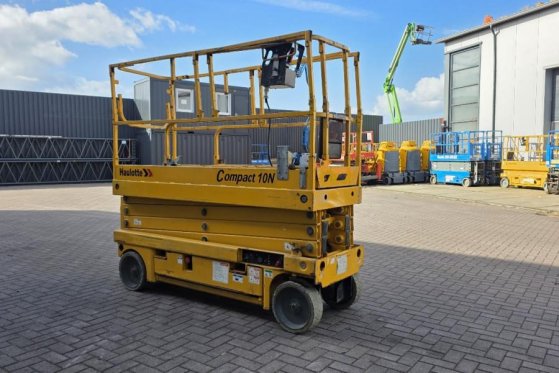Haulotte Compact 10N Electric, 10m Working Height, 230kg Ca Haulotte Compact 10N Electric, 10m Working Height, 230kg Ca 20...